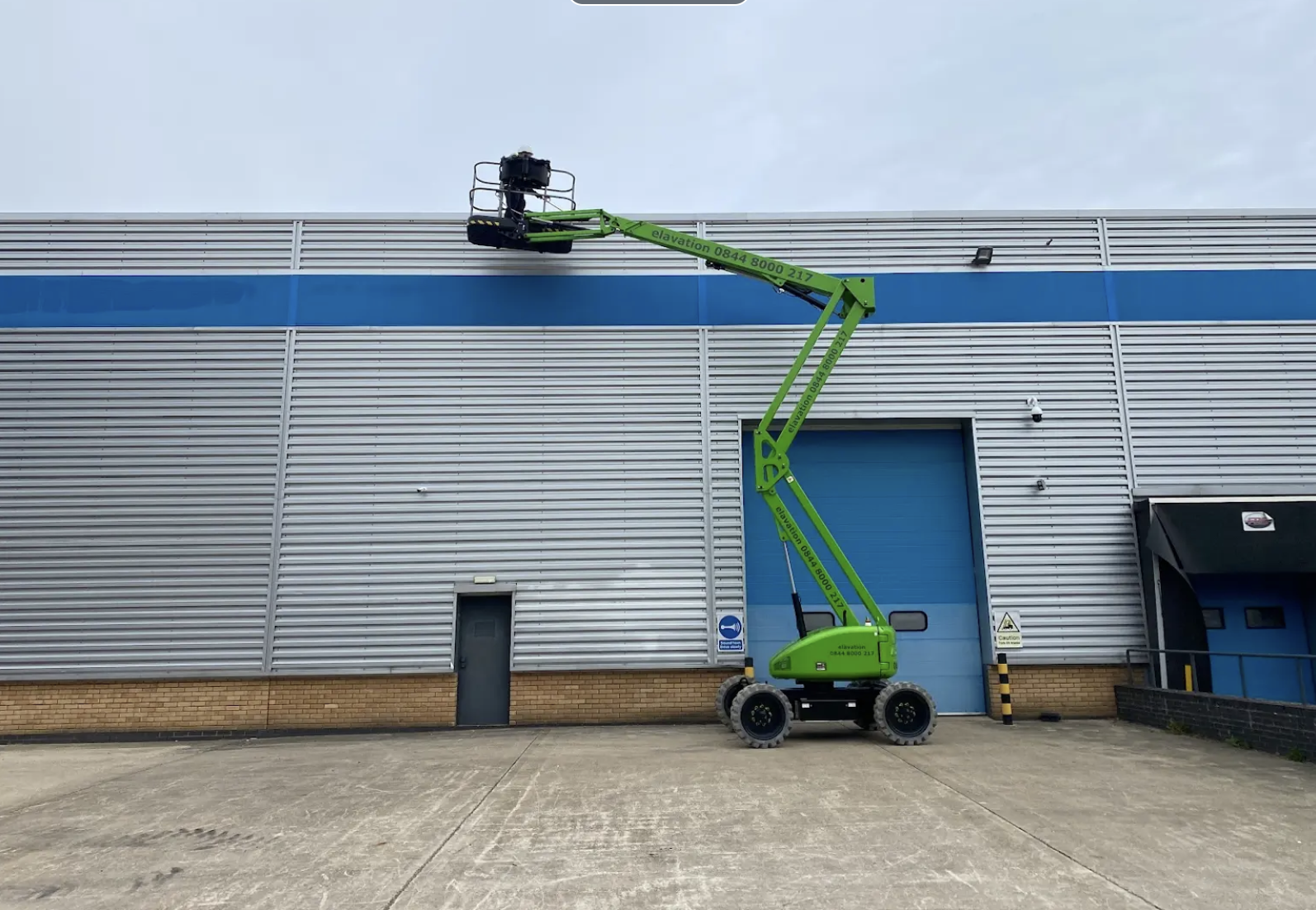 Commercial Gutter Cleaning Ealing